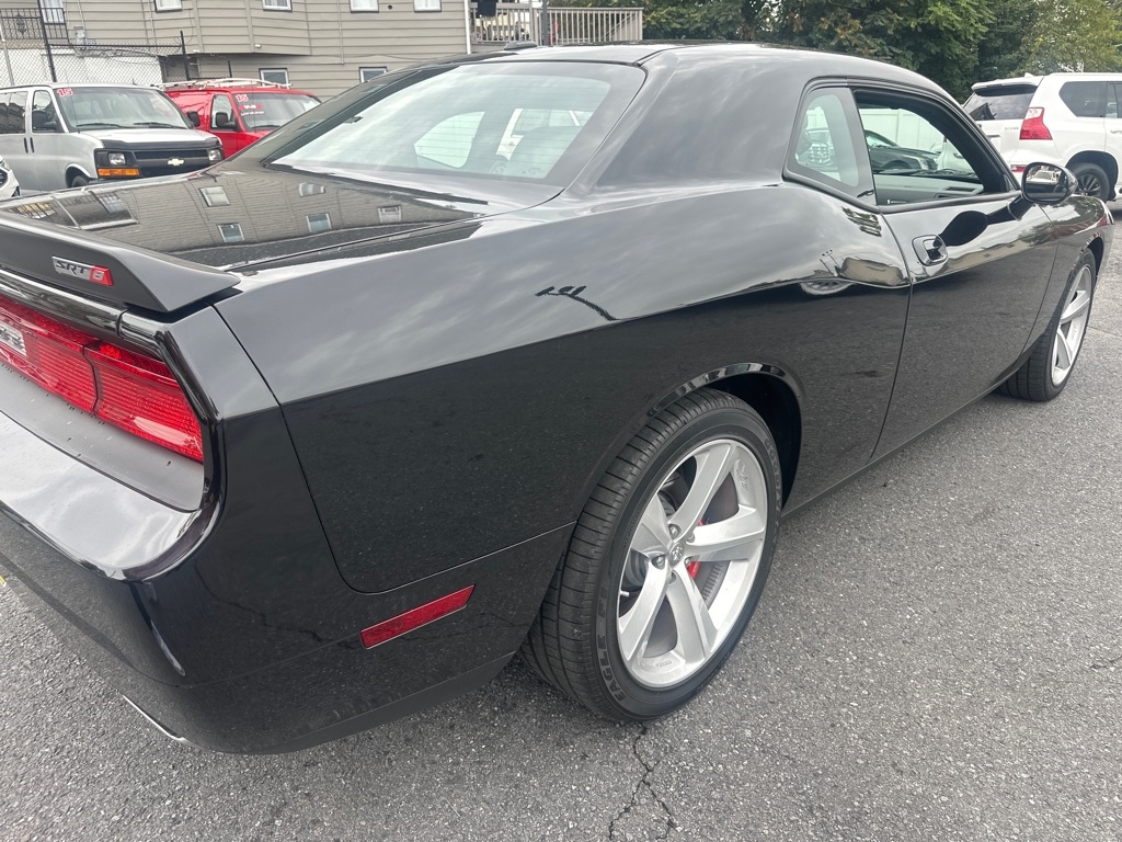 2009 Dodge Challenger SRT8 photo 21