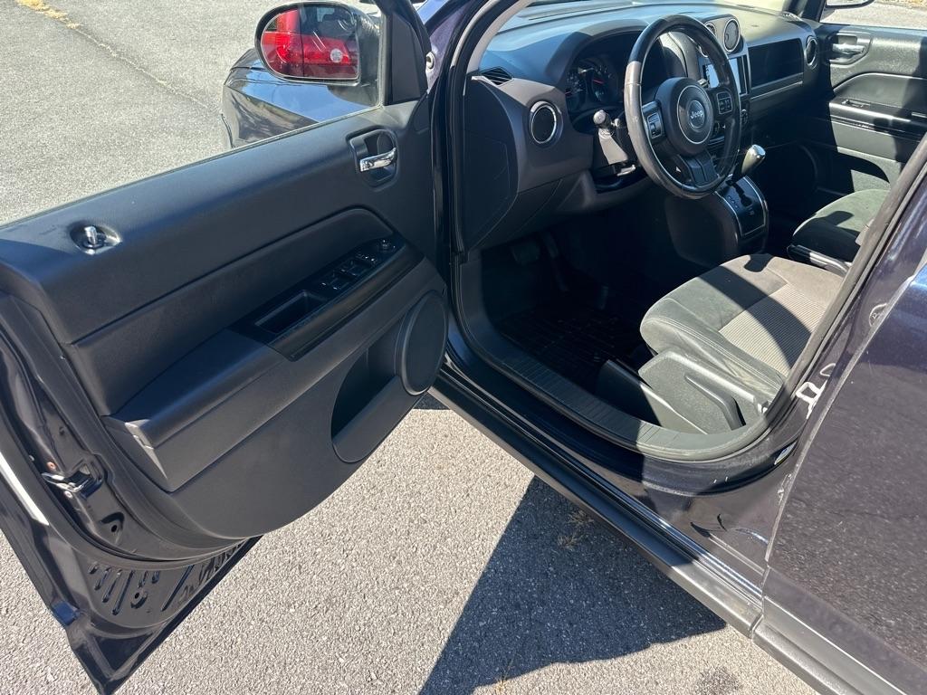 Jeep Compass 4WD 4dr Sport *Ltd Avail* 2011