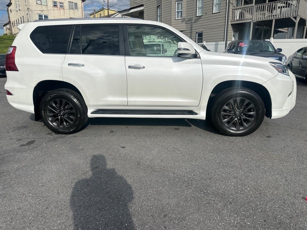 Lexus GX 460 4WD 4dr Premium 2020