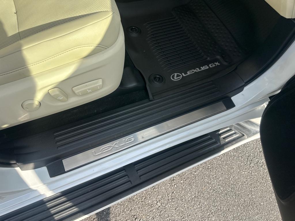 Lexus GX 460 4WD 4dr Premium 2020