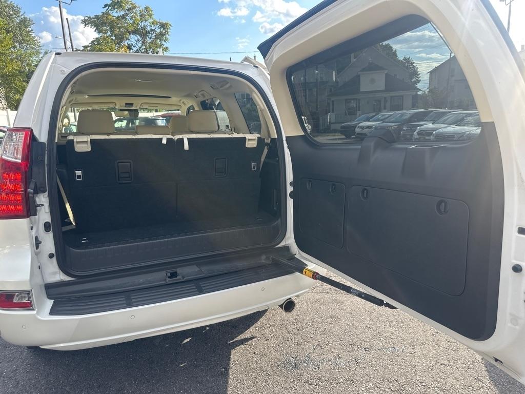 Lexus GX 460 4WD 4dr Premium 2020