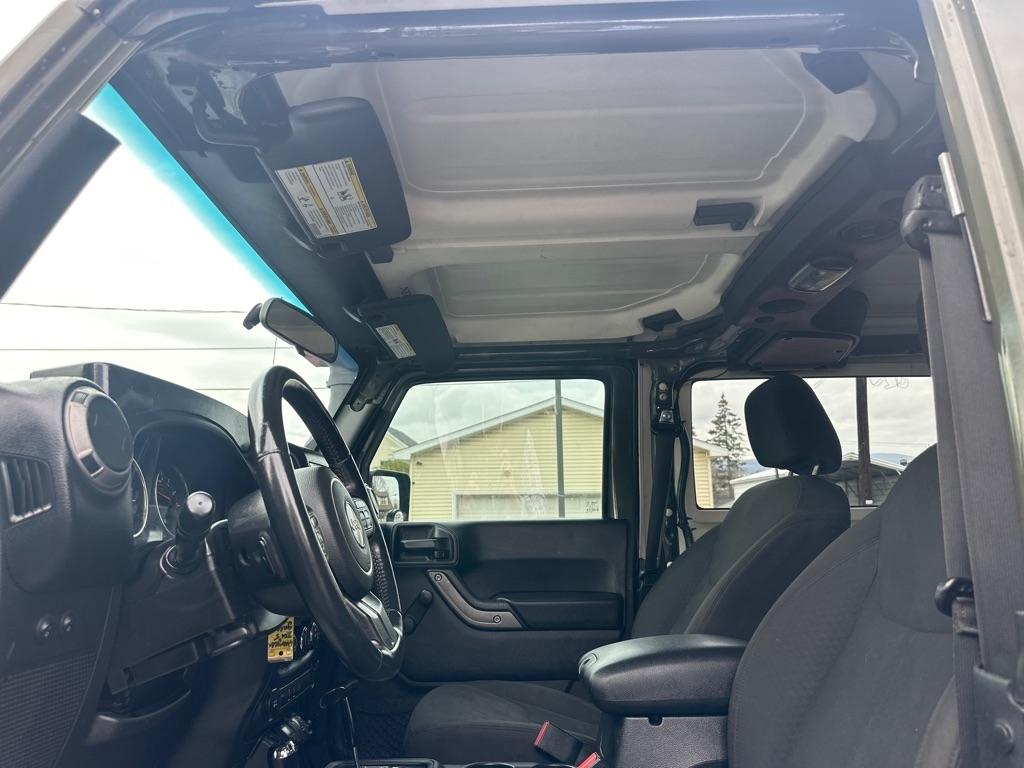 Jeep Wrangler 4WD 2dr Freedom Edition 2015