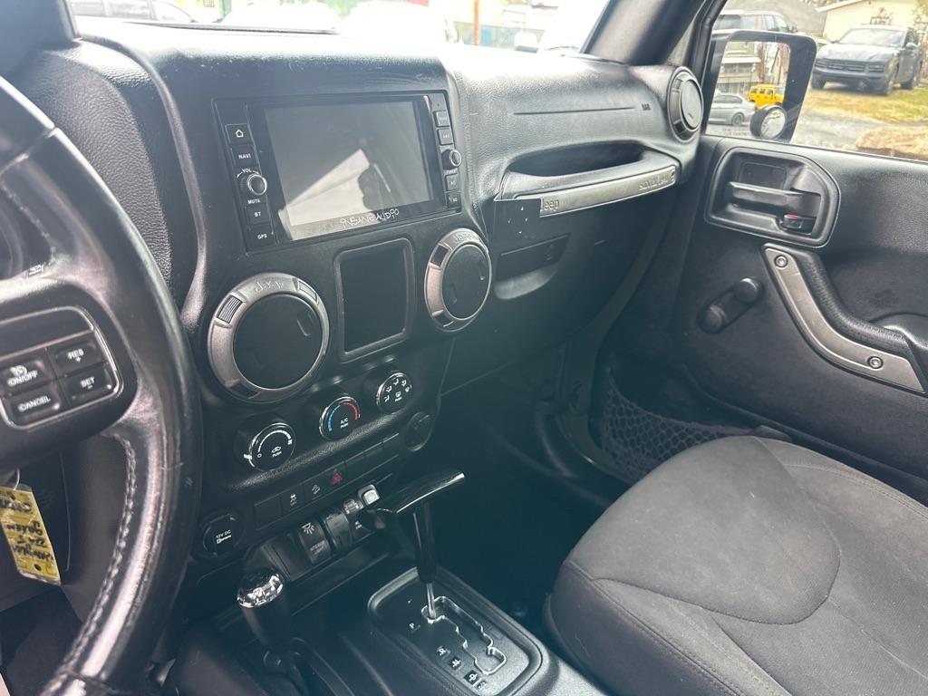 Jeep Wrangler 4WD 2dr Freedom Edition 2015