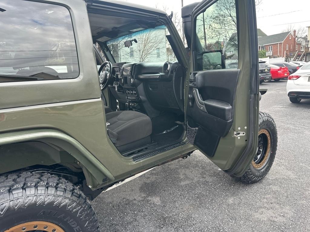 Jeep Wrangler 4WD 2dr Freedom Edition 2015