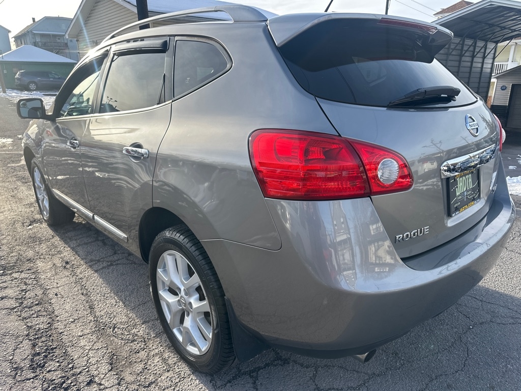 Nissan Rogue SL 4D SUV AWD 2013