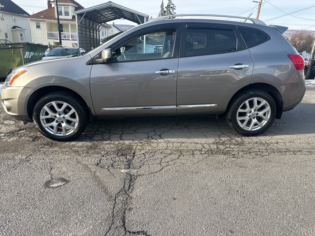 Nissan Rogue SL 4D SUV AWD 2013