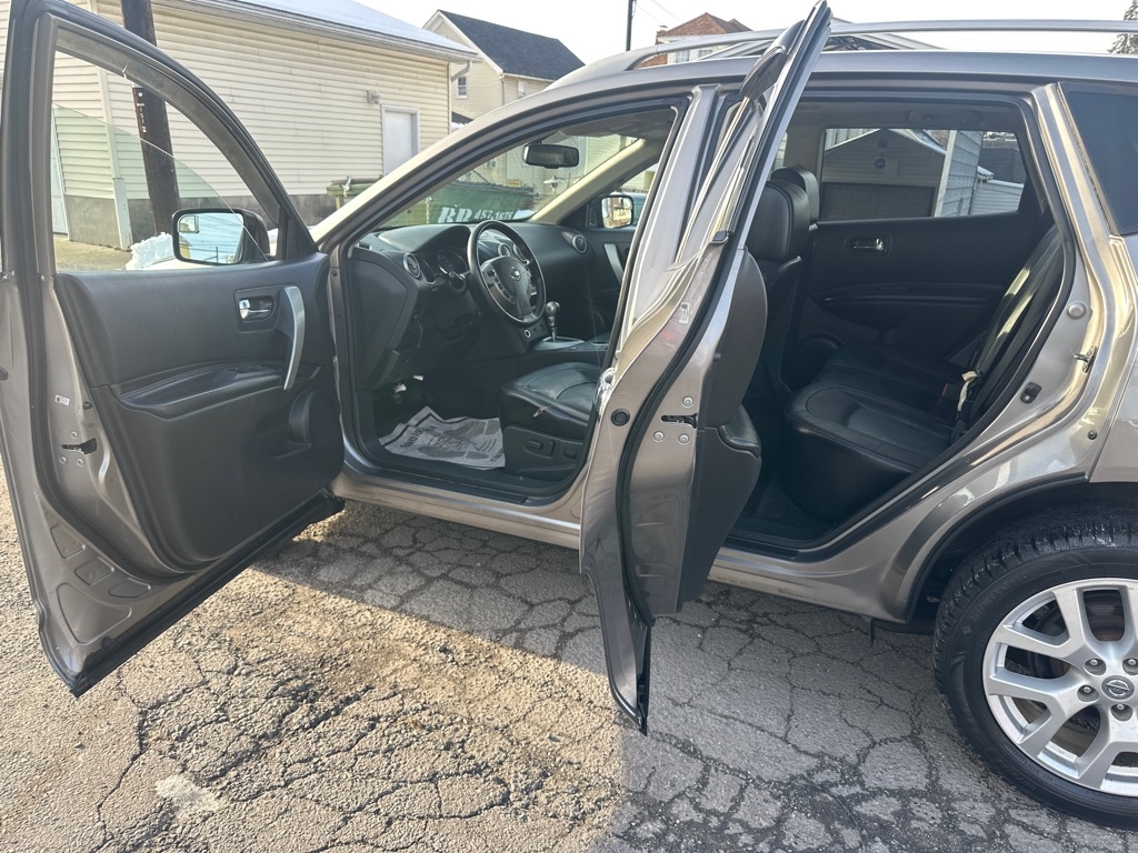 Nissan Rogue SL 4D SUV AWD 2013