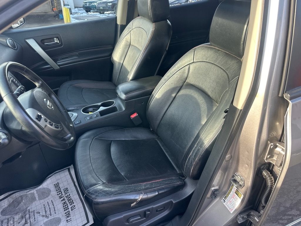 Nissan Rogue SL 4D SUV AWD 2013