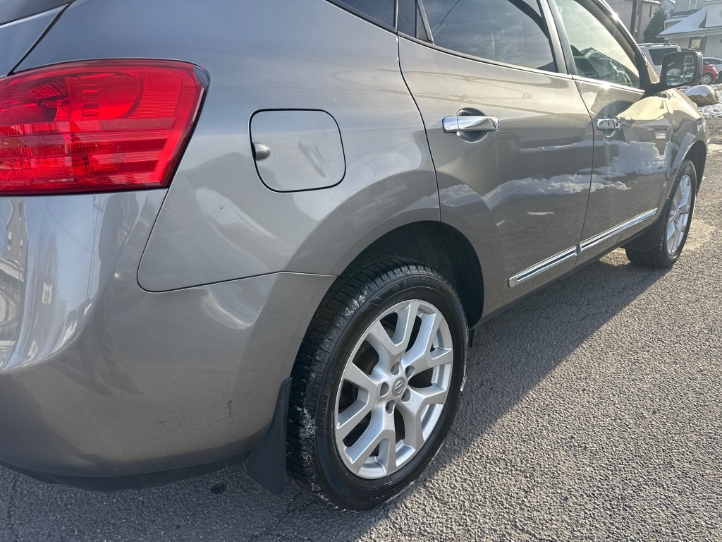 Nissan Rogue SL 4D SUV AWD 2013