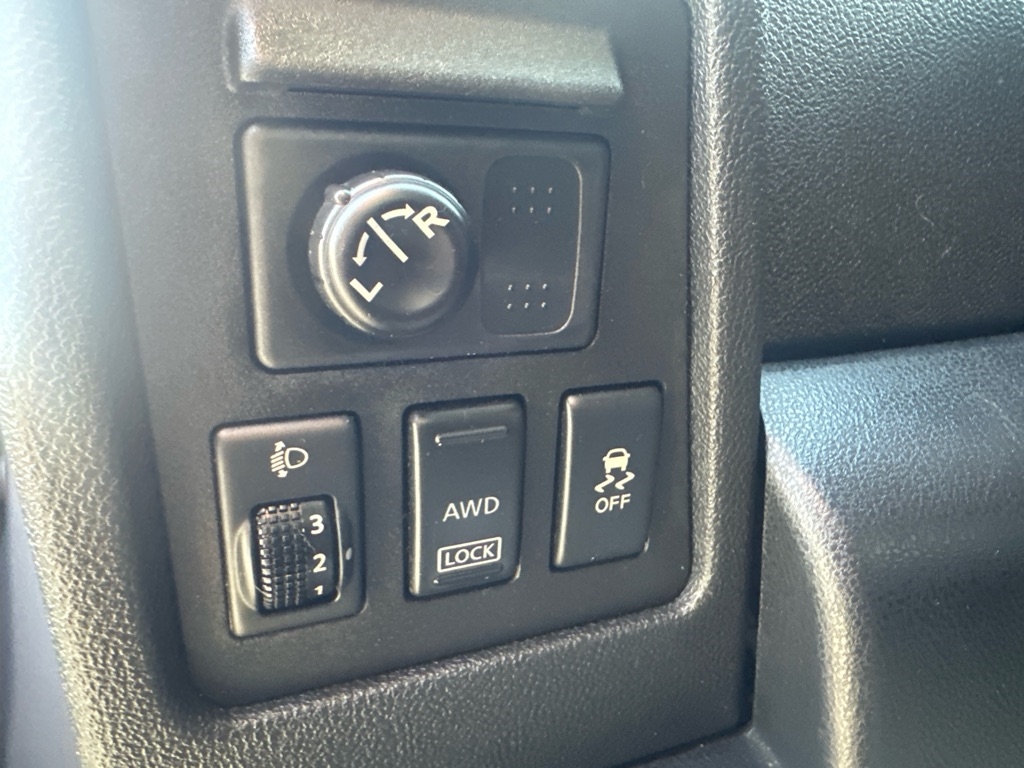 Nissan Rogue SL 4D SUV AWD 2013