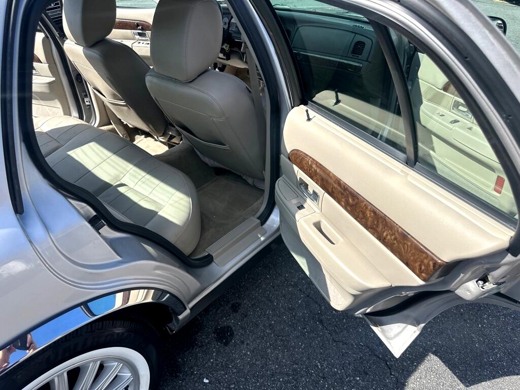 Mercury Grand Marquis  2011