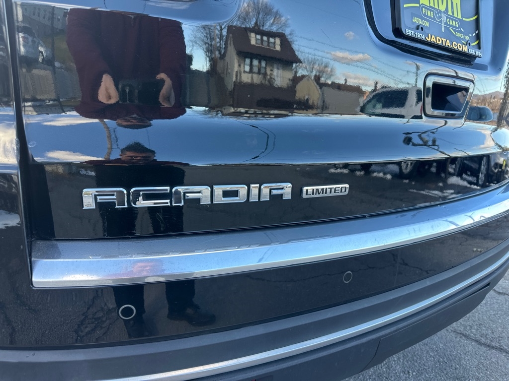 GMC Acadia Limited  2017