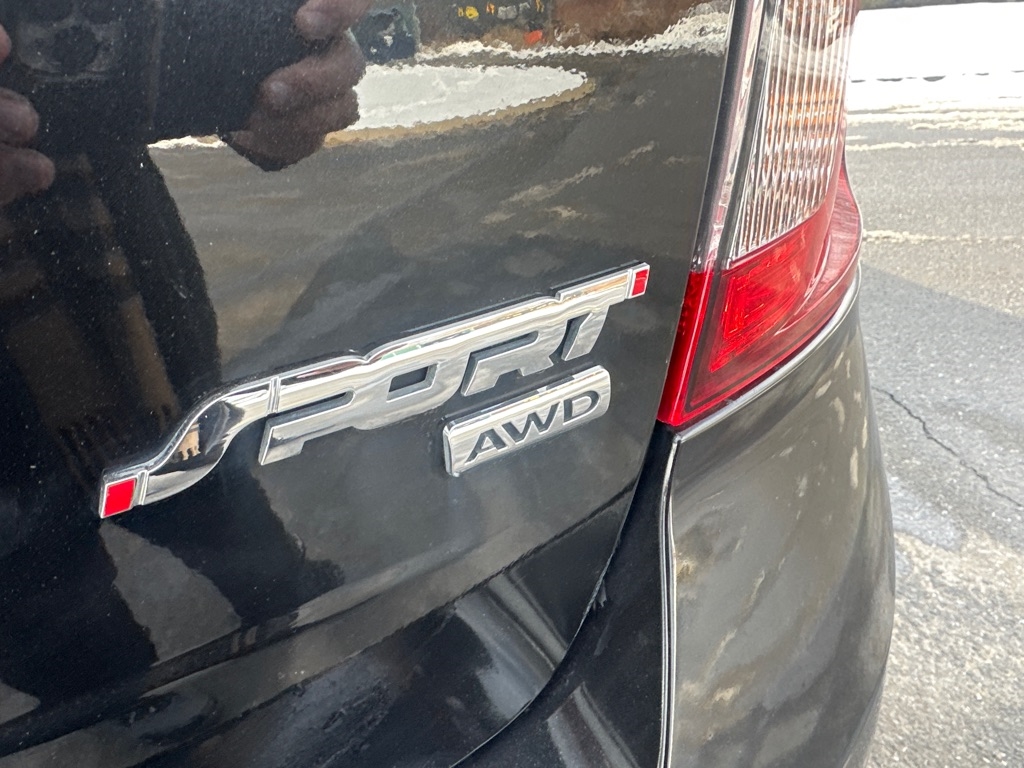 Ford Edge Sport 4D SUV AWD 2013