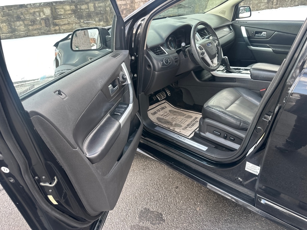 Ford Edge Sport 4D SUV AWD 2013