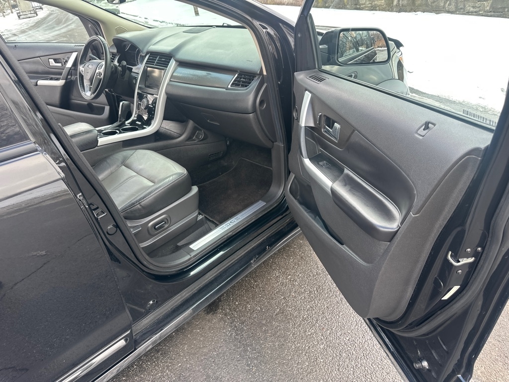 Ford Edge Sport 4D SUV AWD 2013