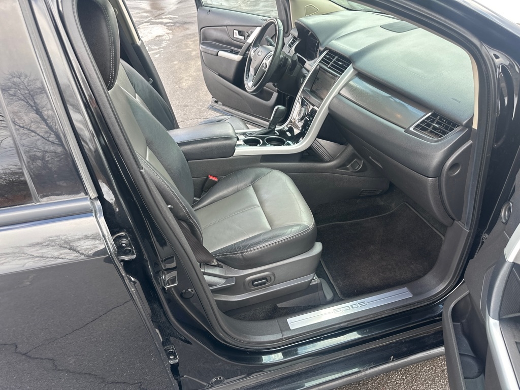 Ford Edge Sport 4D SUV AWD 2013