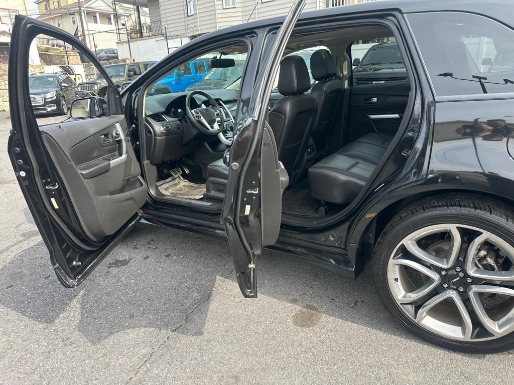 Ford Edge Sport 4D SUV AWD 2013