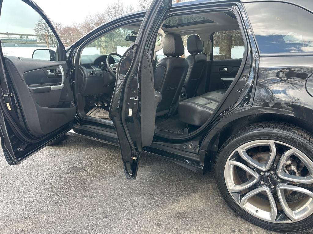 Ford Edge Sport 4D SUV AWD 2013