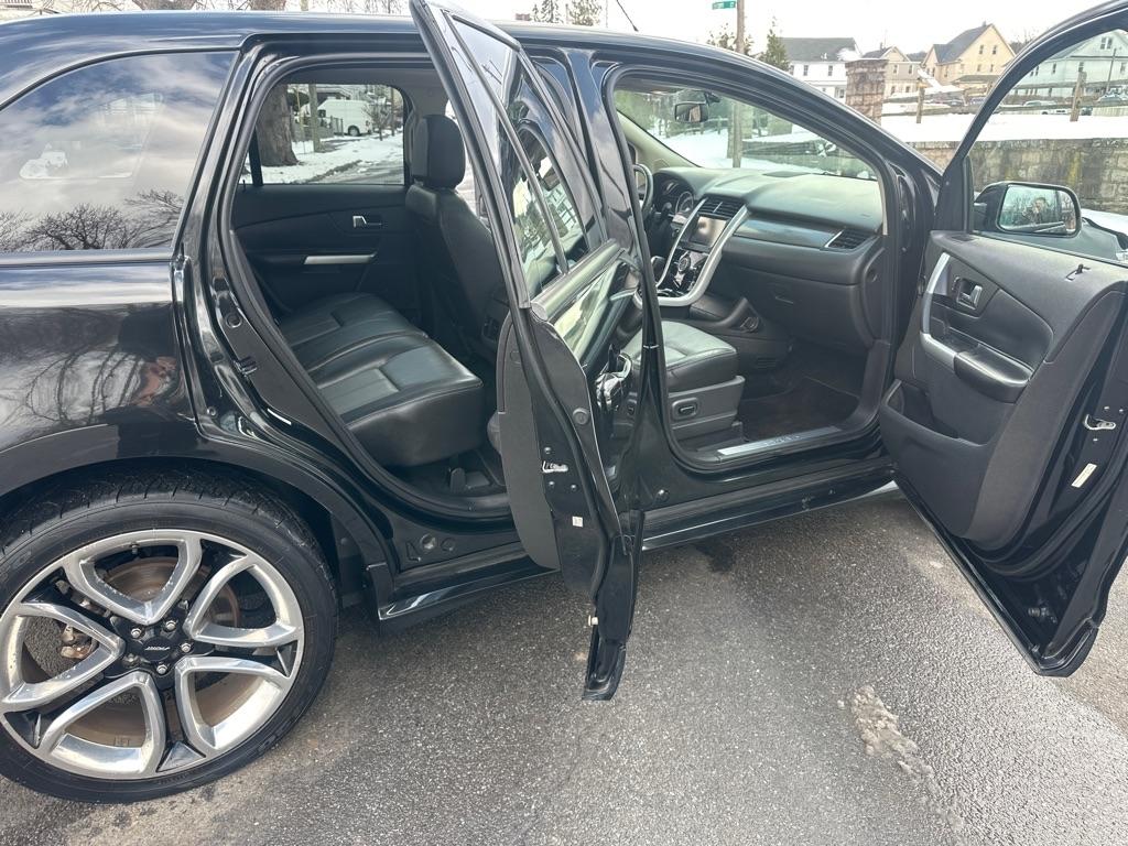 Ford Edge Sport 4D SUV AWD 2013