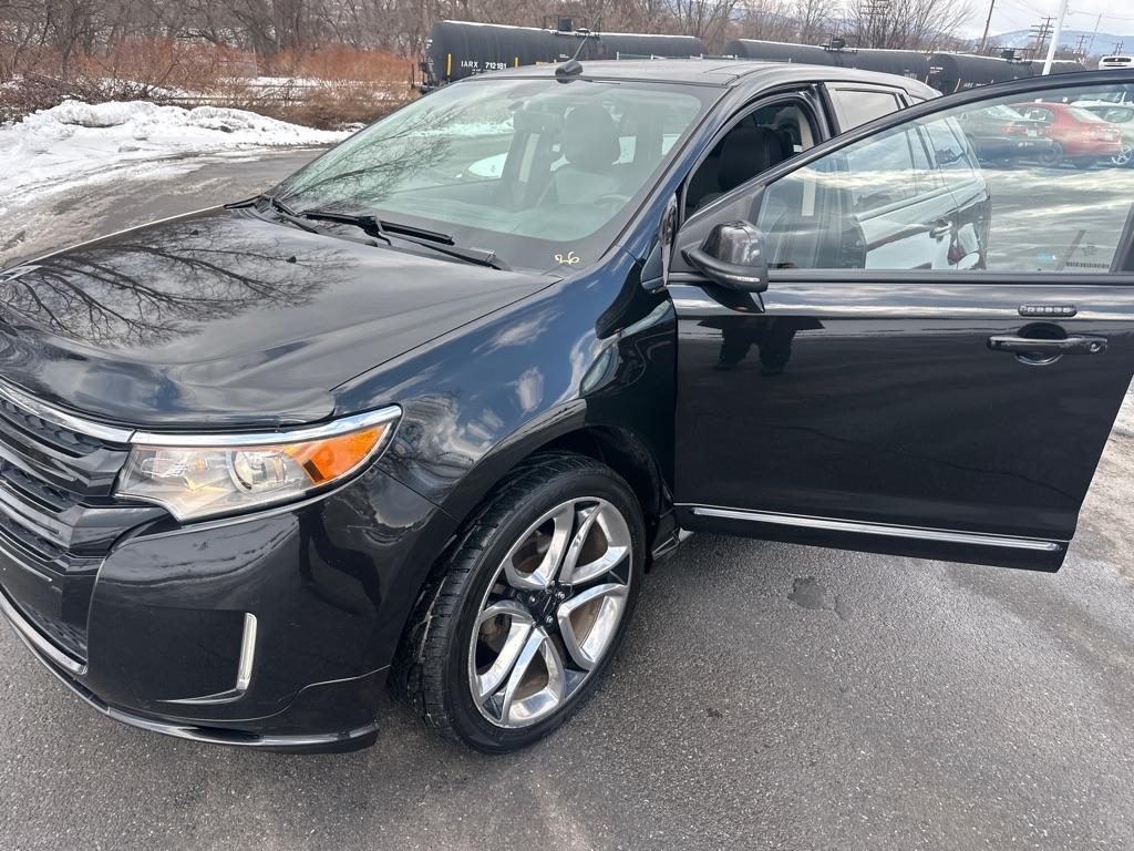 Ford Edge Sport 4D SUV AWD 2013