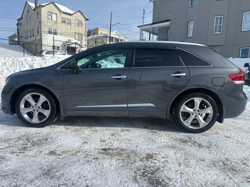 Toyota Venza 4dr Wgn V6 AWD LE (Natl) 2013