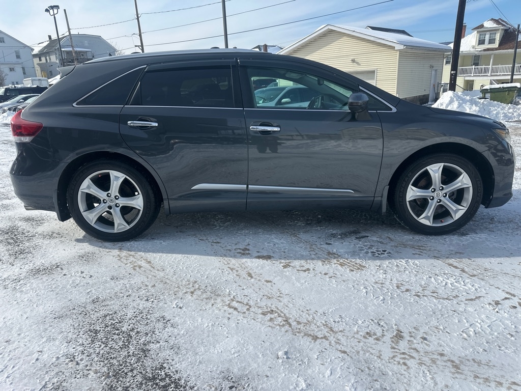 Toyota Venza 4dr Wgn V6 AWD LE (Natl) 2013