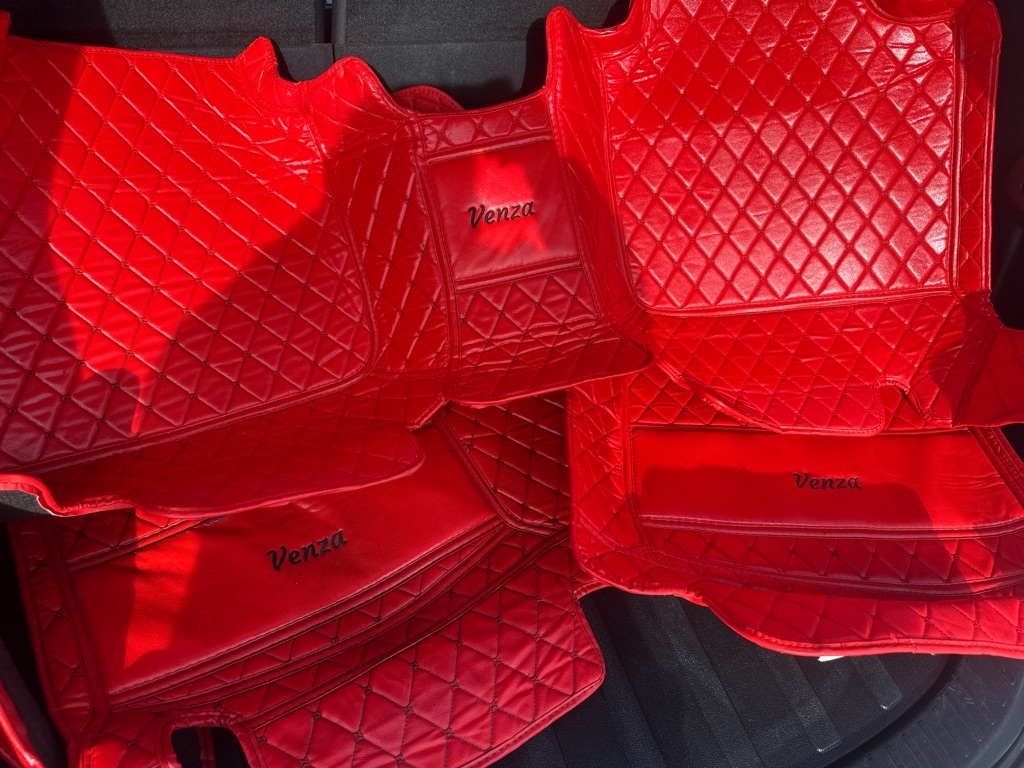 Toyota Venza 4dr Wgn V6 AWD LE (Natl) 2013