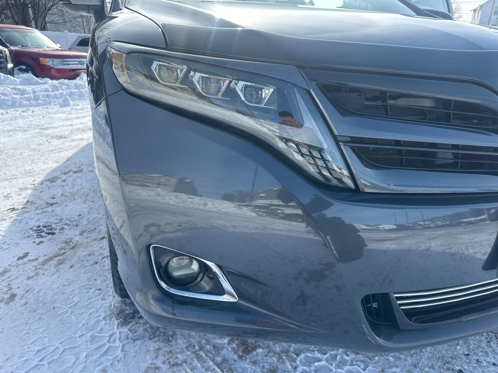 Toyota Venza 4dr Wgn V6 AWD LE (Natl) 2013