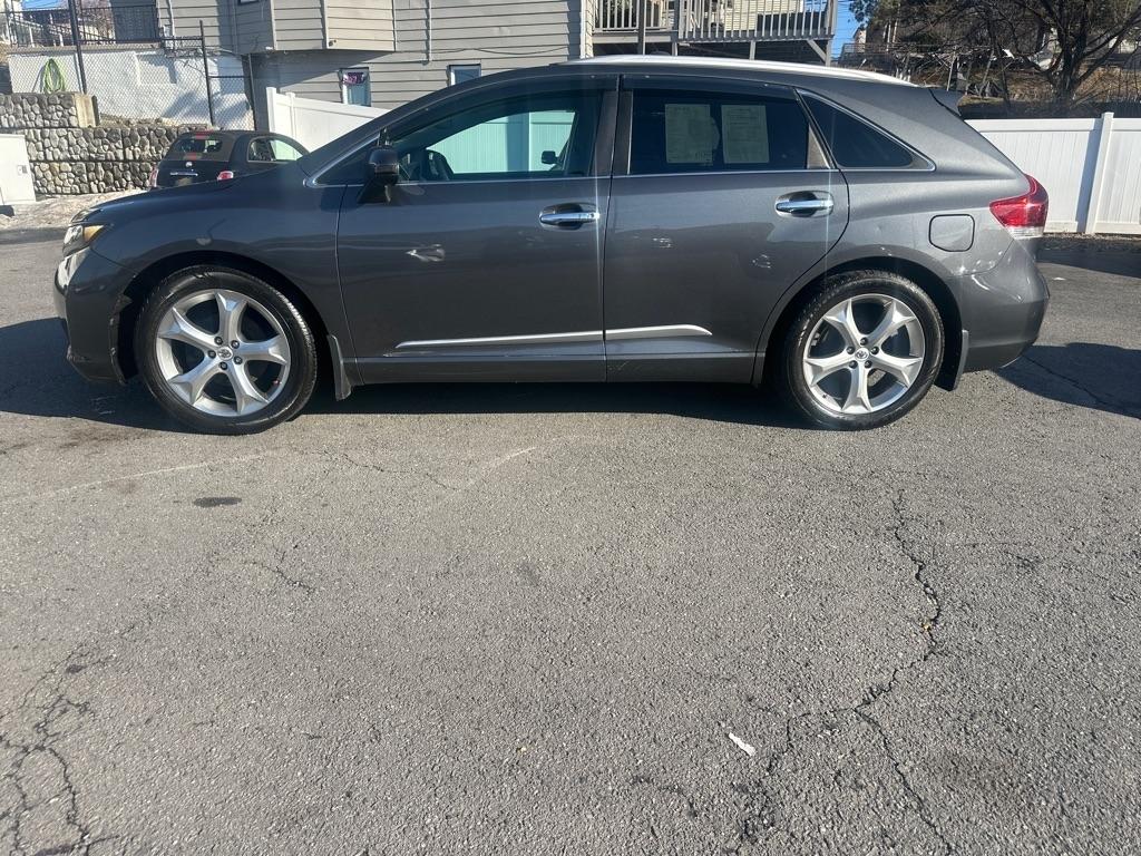 Toyota Venza 4dr Wgn V6 AWD LE (Natl) 2013