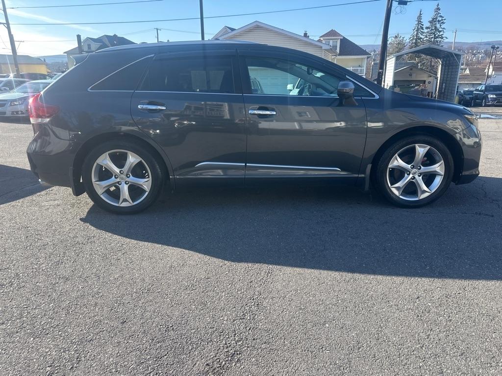 Toyota Venza 4dr Wgn V6 AWD LE (Natl) 2013