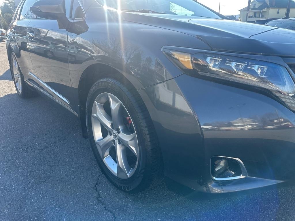 Toyota Venza 4dr Wgn V6 AWD LE (Natl) 2013