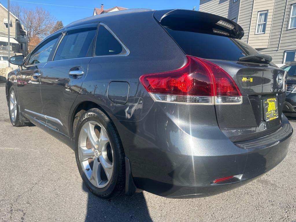 Toyota Venza 4dr Wgn V6 AWD LE (Natl) 2013