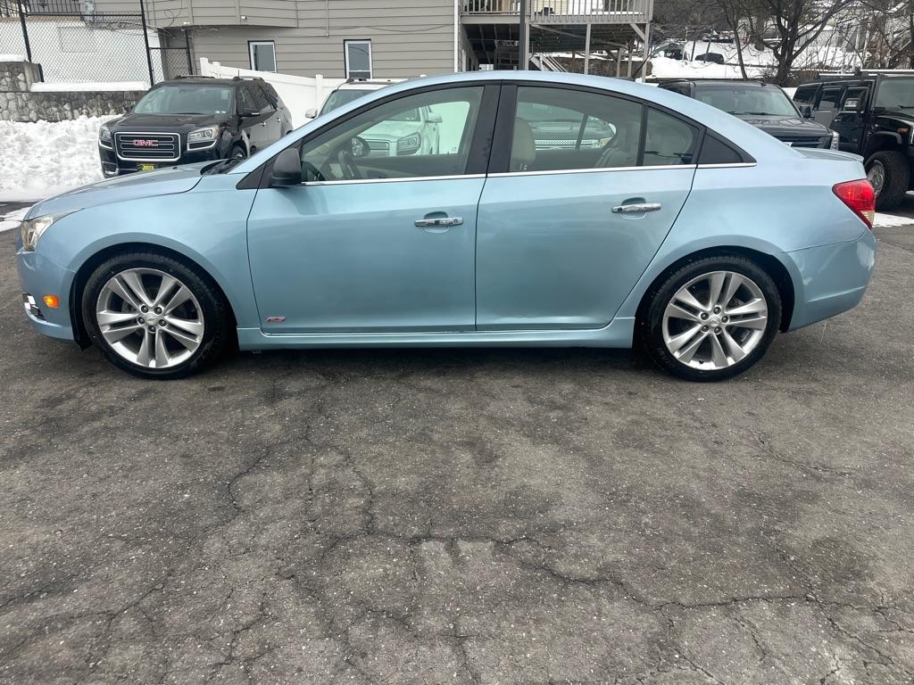 Chevrolet Cruze  2011