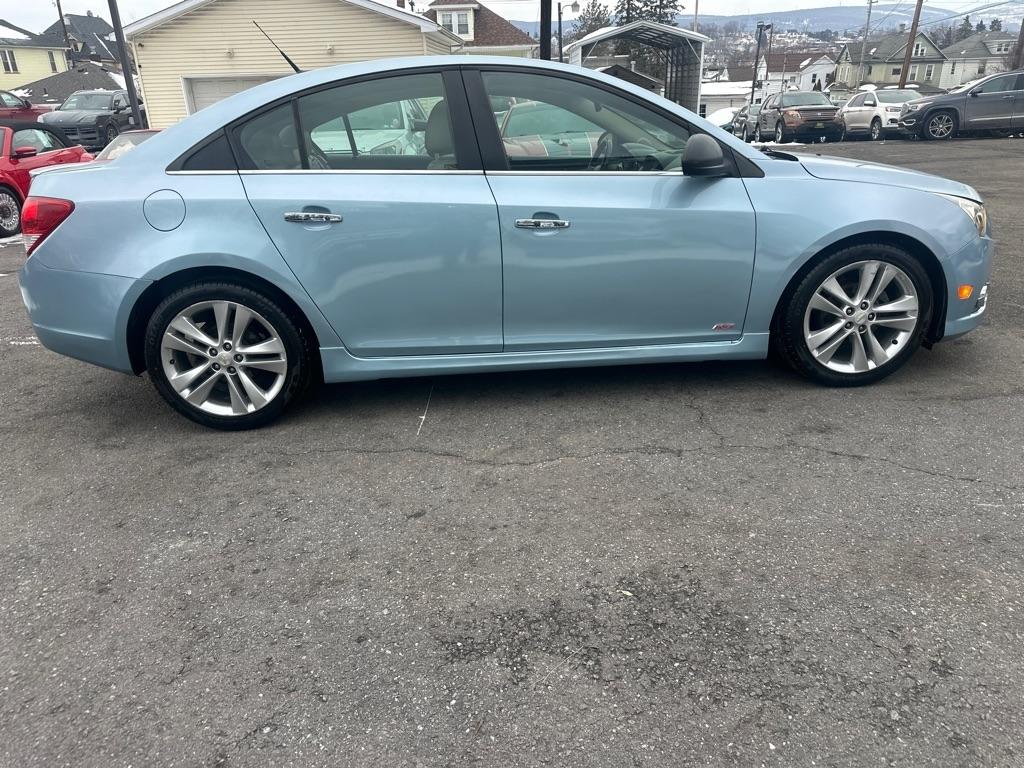 Chevrolet Cruze  2011