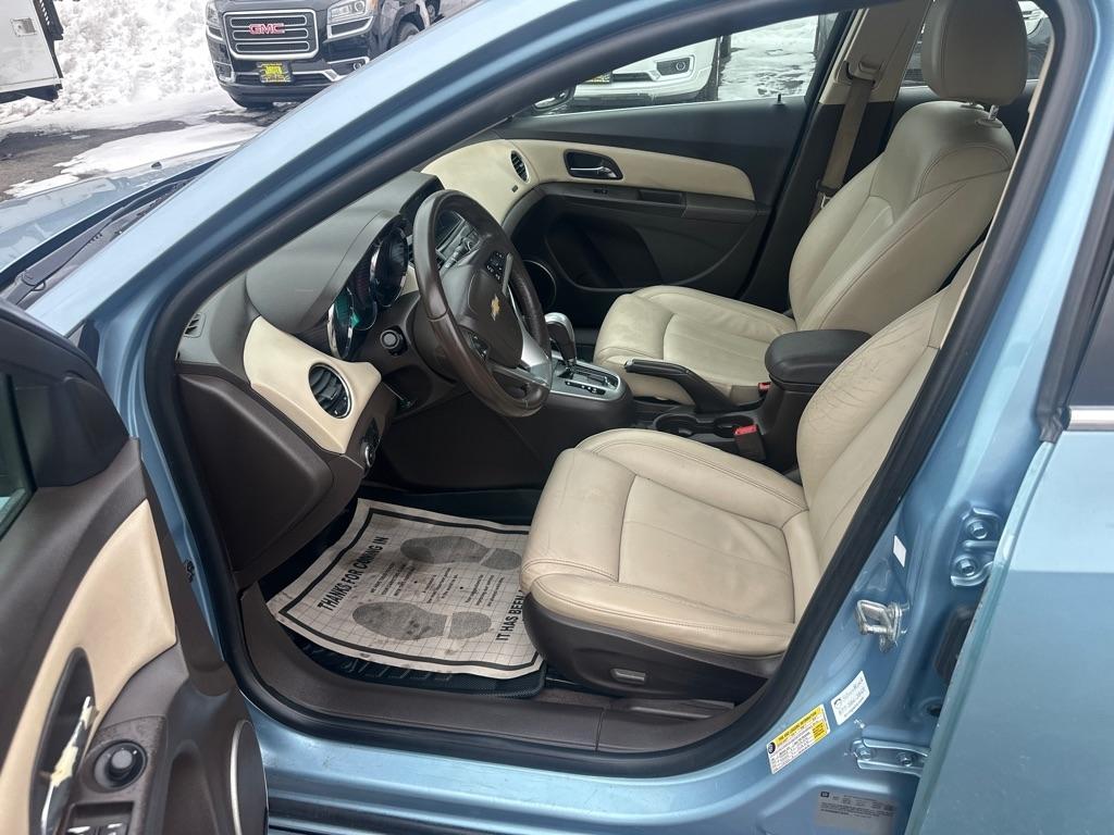 Chevrolet Cruze  2011