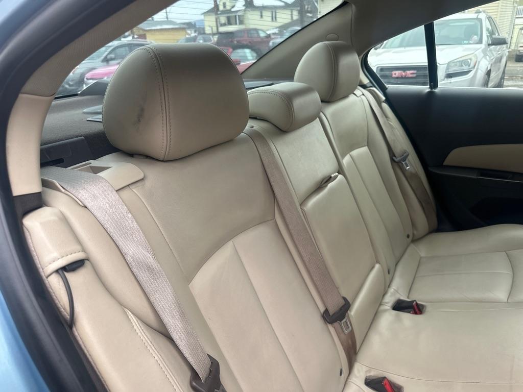 Chevrolet Cruze  2011