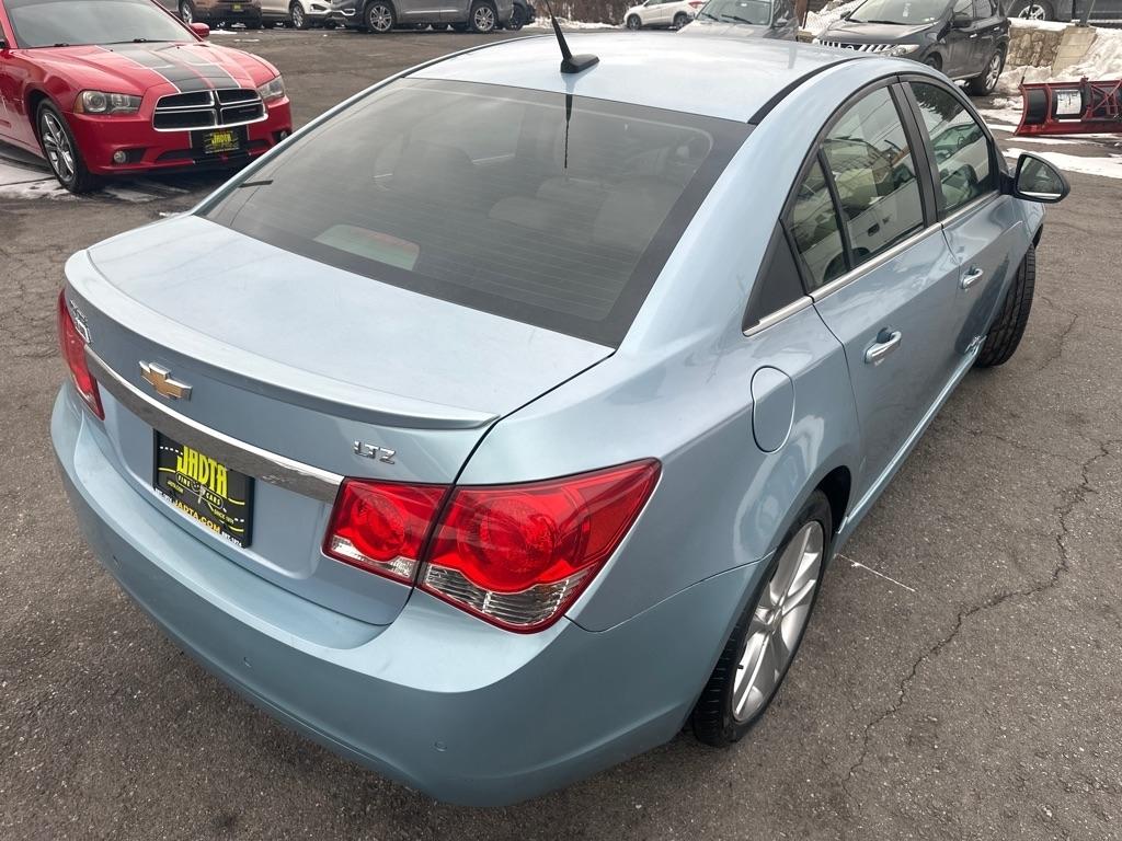 Chevrolet Cruze  2011