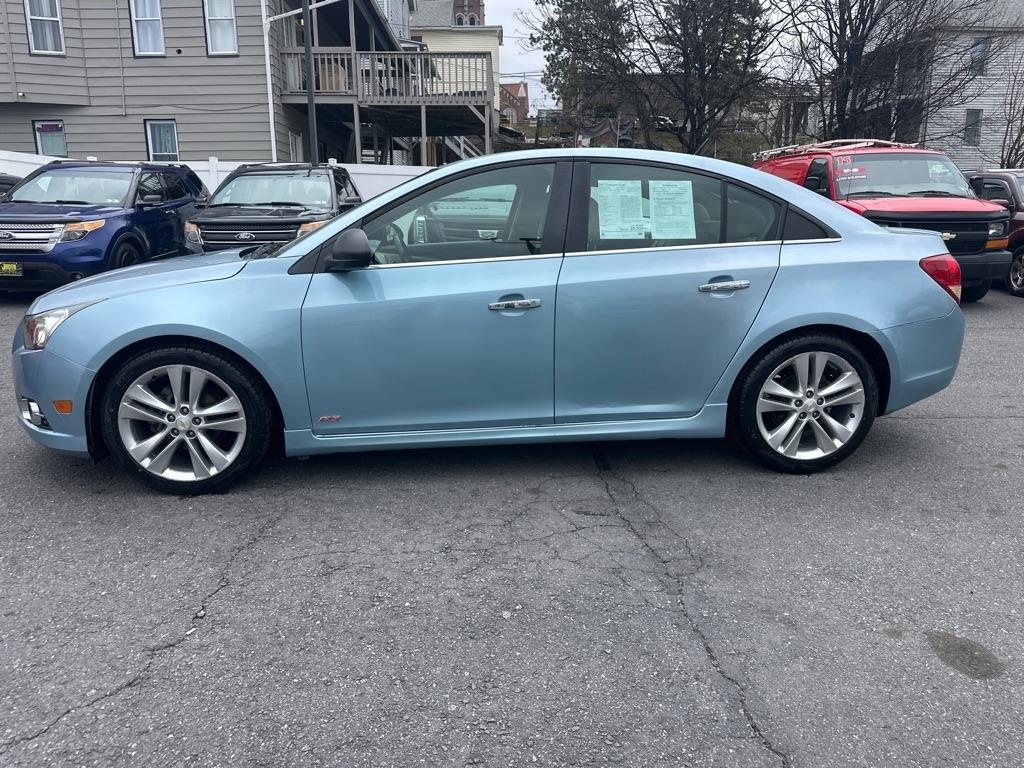 Chevrolet Cruze  2011