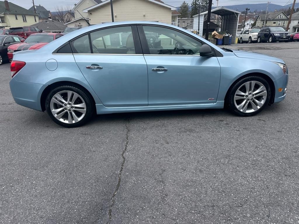 Chevrolet Cruze  2011