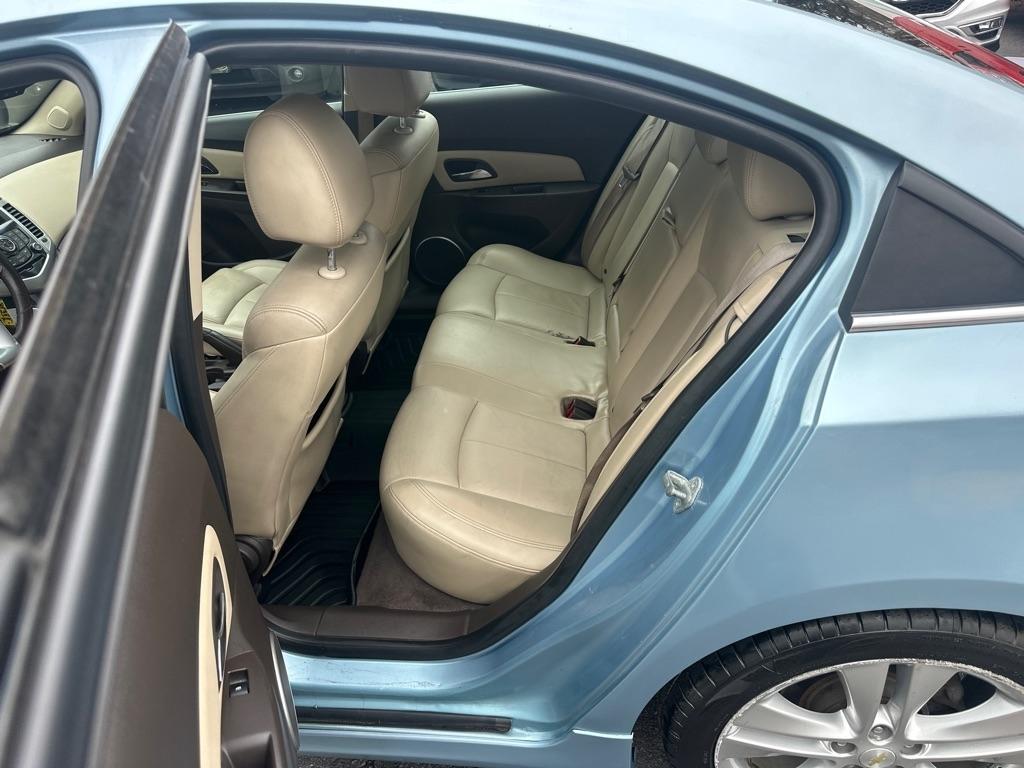 Chevrolet Cruze  2011