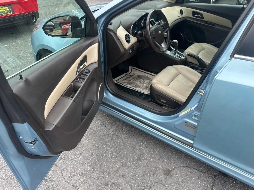 Chevrolet Cruze  2011