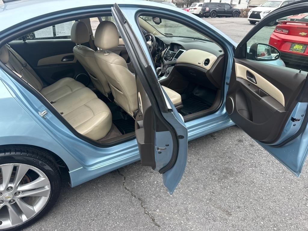 Chevrolet Cruze  2011