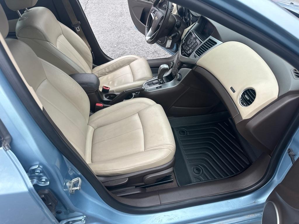 Chevrolet Cruze  2011