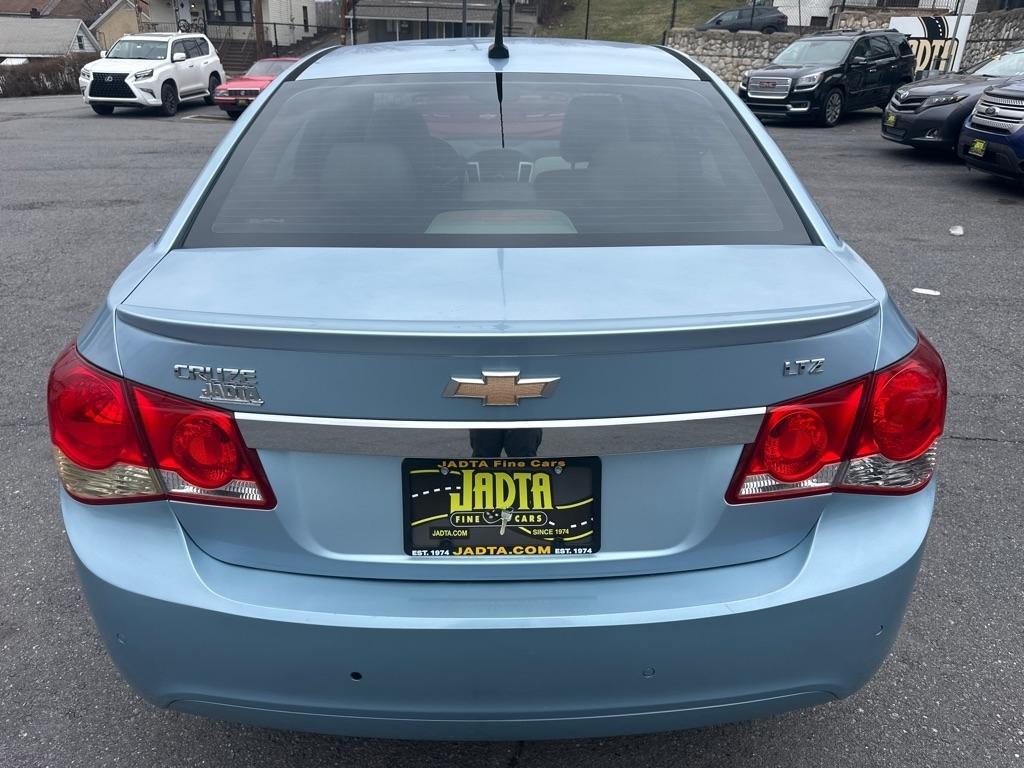 Chevrolet Cruze  2011