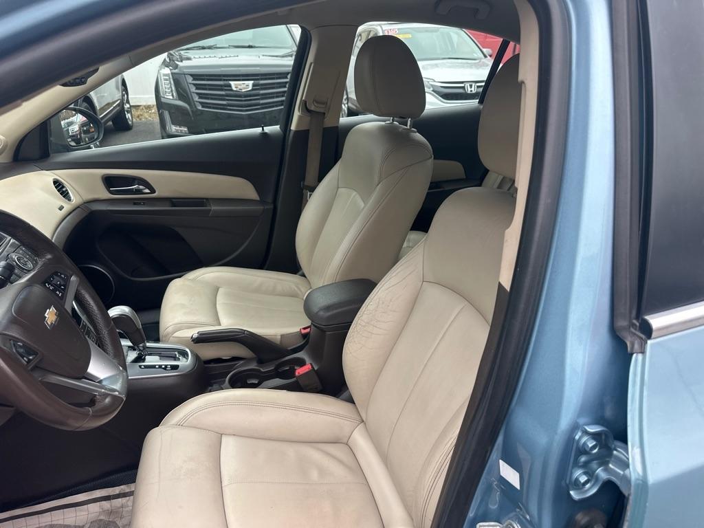 Chevrolet Cruze  2011