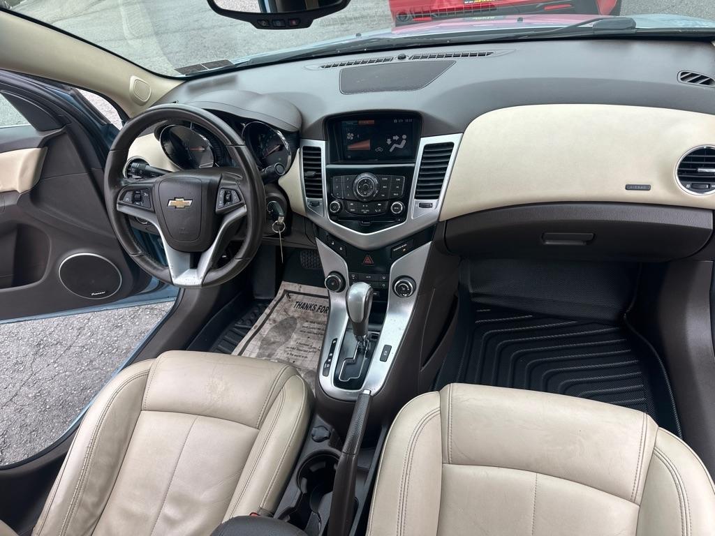 Chevrolet Cruze  2011