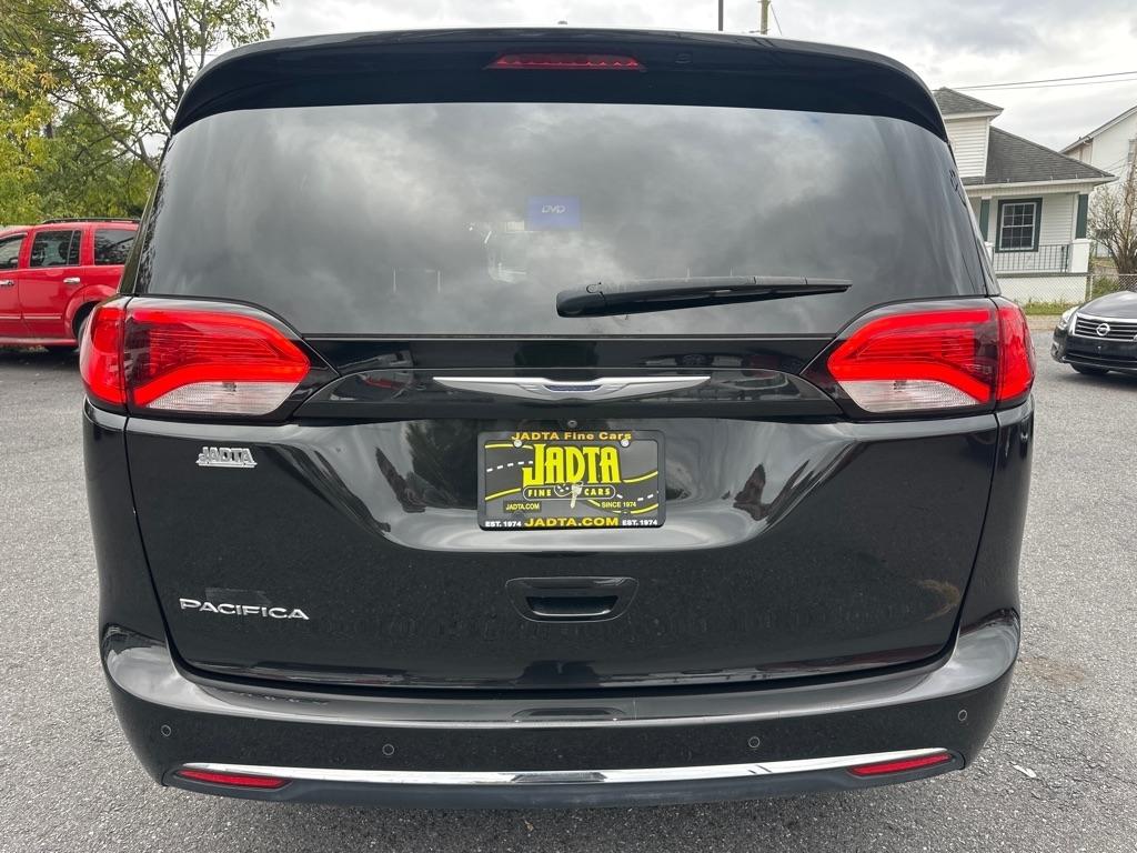 Chrysler Pacifica  2017