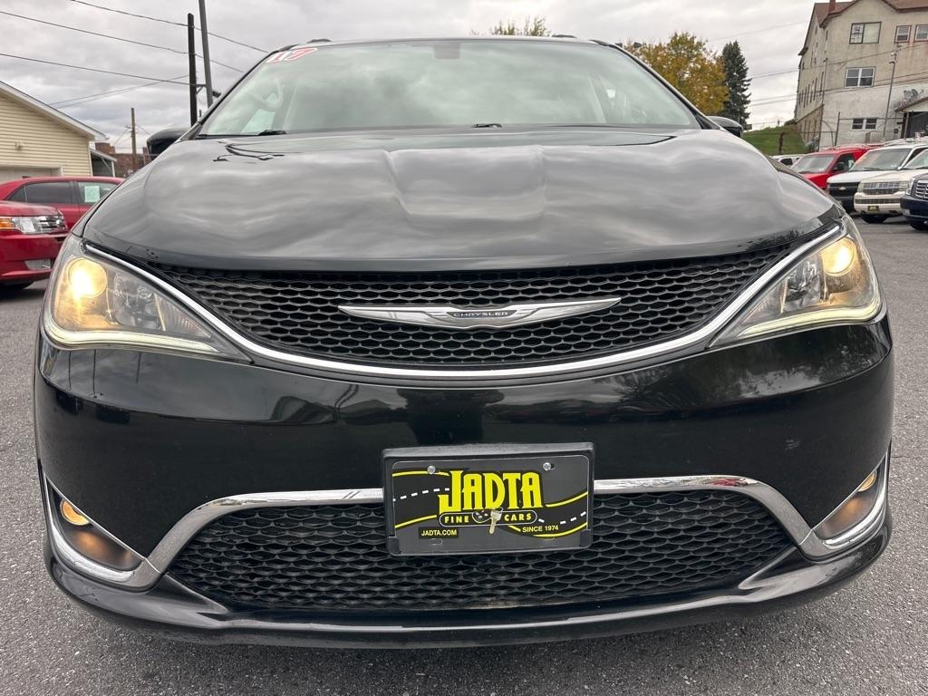 Chrysler Pacifica  2017