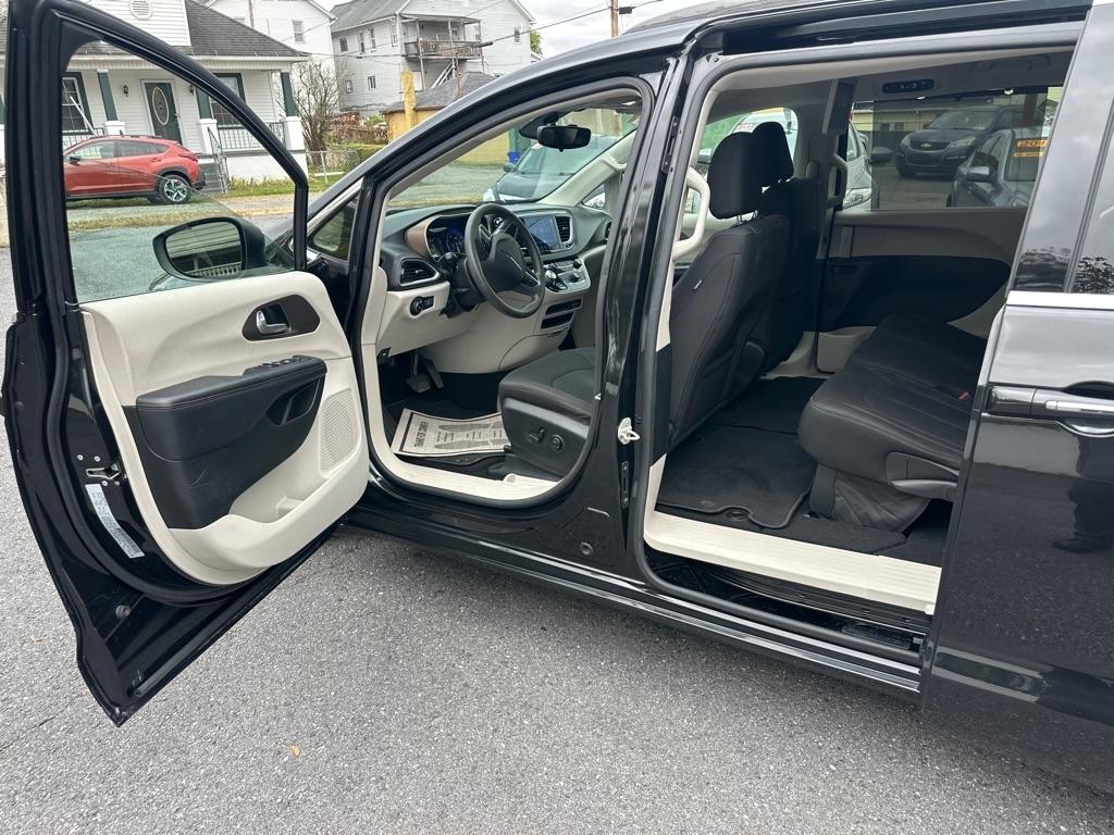 Chrysler Pacifica  2017