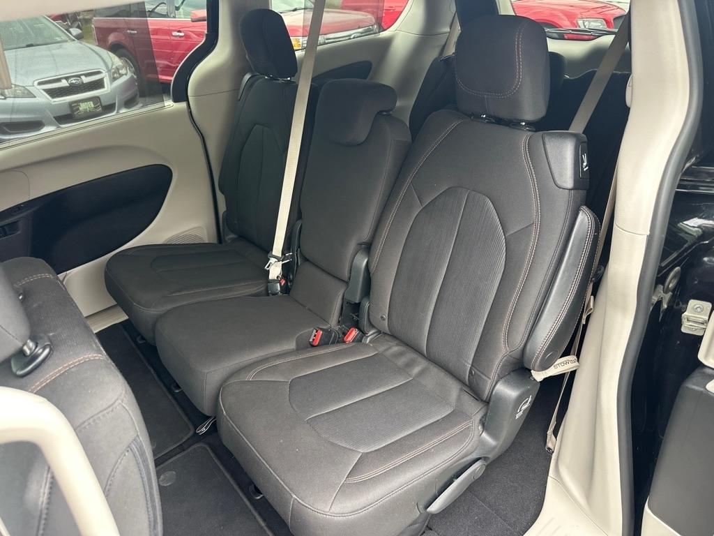 Chrysler Pacifica  2017